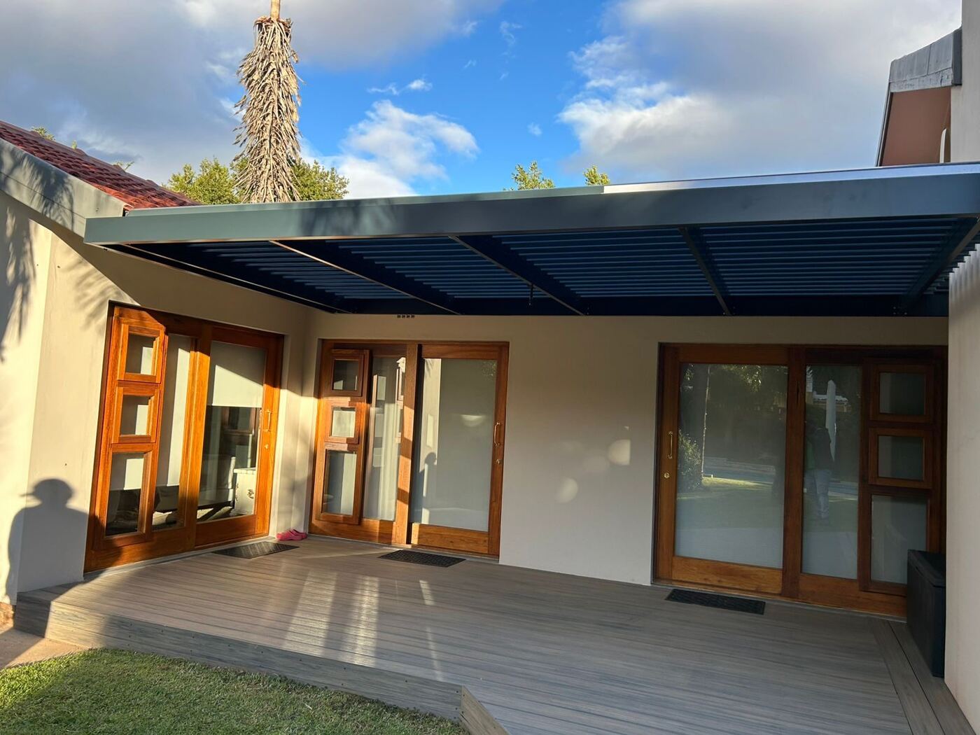 Charcoal Louvre Awning, Durbanville — view 1.