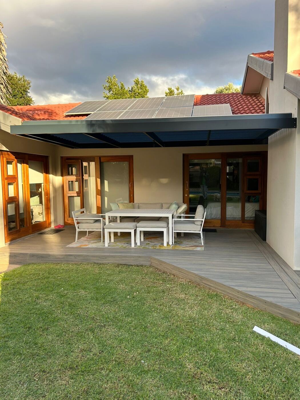 Charcoal Louvre Awning, Durbanville — view 6.