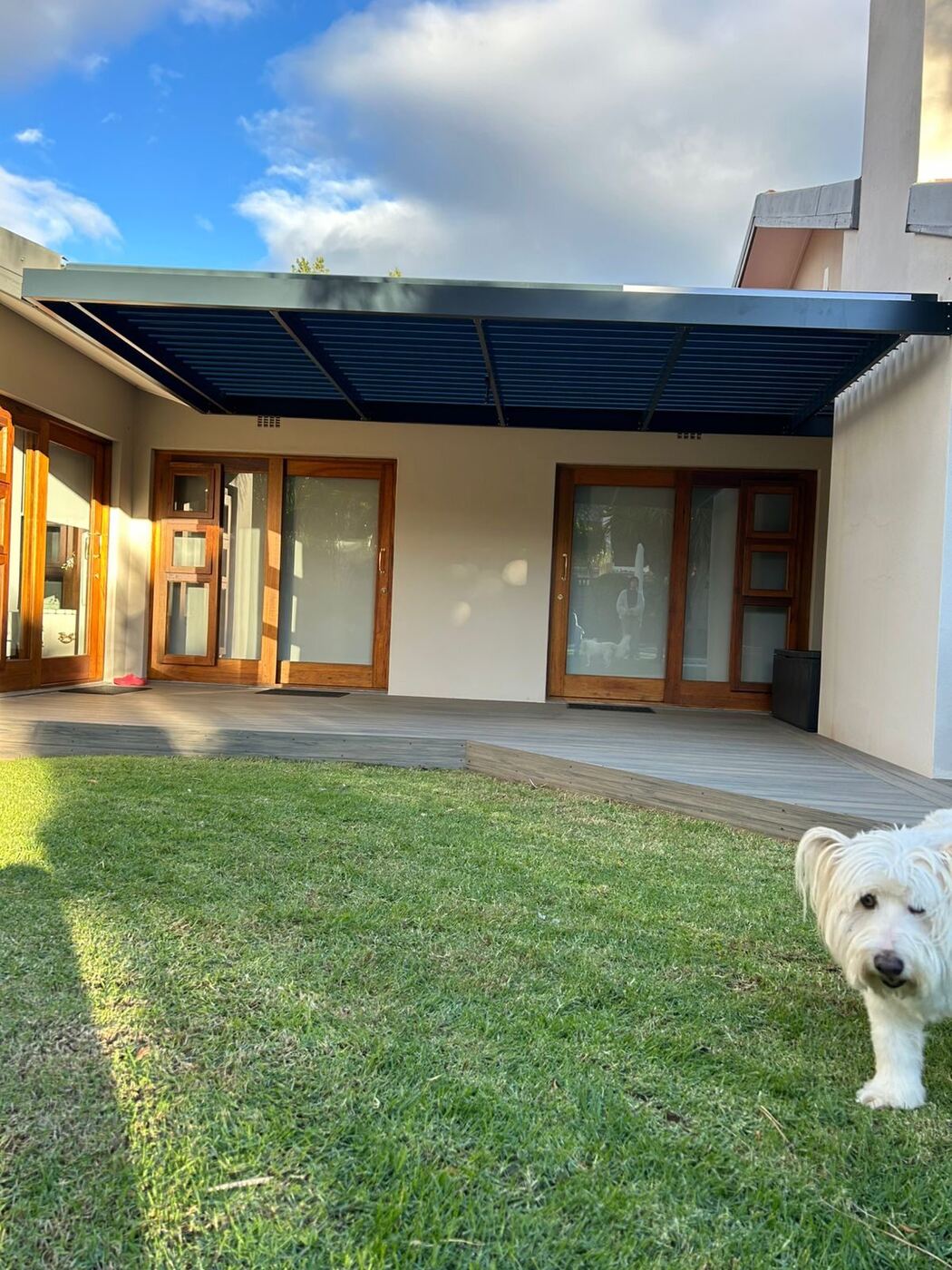 Charcoal Louvre Awning, Durbanville — view 7.