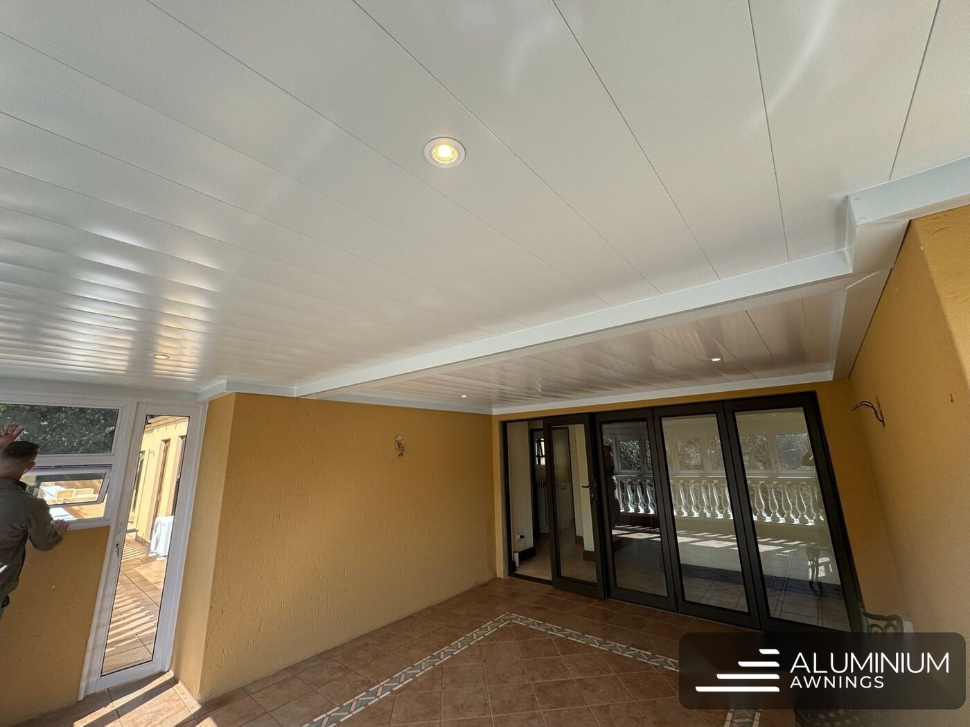 Enclosed white aluminium patio ceiling, Gardens, Cape Town